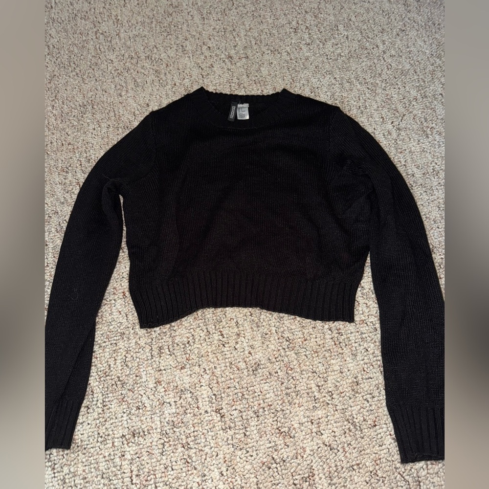H&M Black Crew Neck Sweater